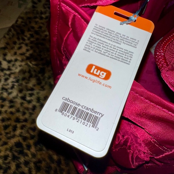 Lug Caboose Carry All Bag NWT'S Cranberry Red - Picture 16 of 16